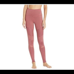 Alo Leggings